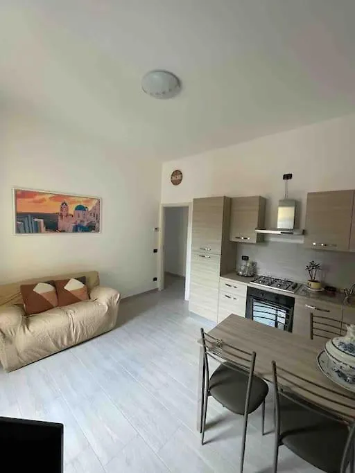 Isola District,Famous Area, Space Flat, Lightful,6 Pax Milan Italie