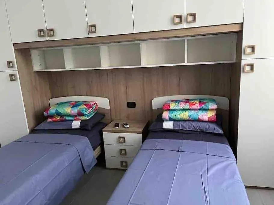 Appartement Isola District,Famous Area, Space Flat, Lightful,6 Pax Milan